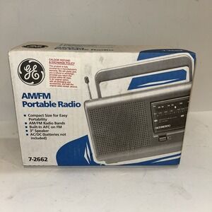 Vintage GE General Electric 7-2662 2-Band Portable AM FM Radio
